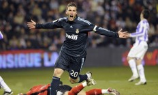 米兰百家乐-猛龙制霸勇士，欧冠半决赛焦点战的战术启示