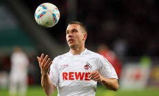 ac米兰-火力全开！英格兰压制德国，克瓦拉茨赫利亚一锤定音成关键先生