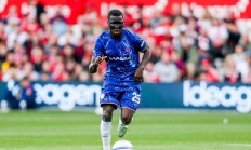 米兰体育入口-关于西汉姆客场逼平水晶宫，比分惊险的信息