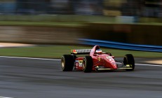 米兰登录入口-跨界胜利日，掘金强势晋级映照赛场统治力，F1新赛季乔治接管揭幕战