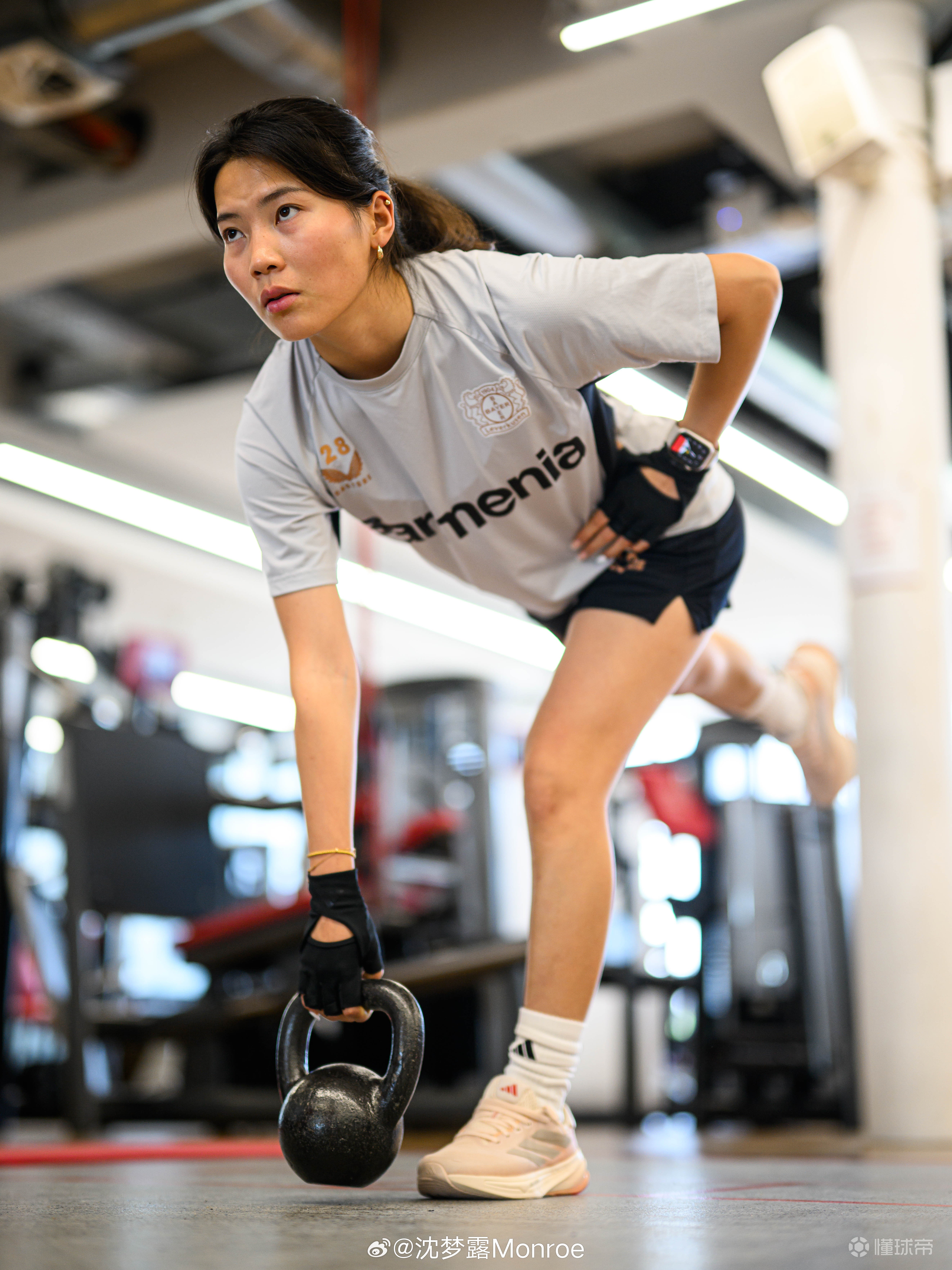 浙江女足健身活动受欢迎,队员体态优美的简单介绍 浙江女足健身活动受欢迎,队员体态优美的简单介绍