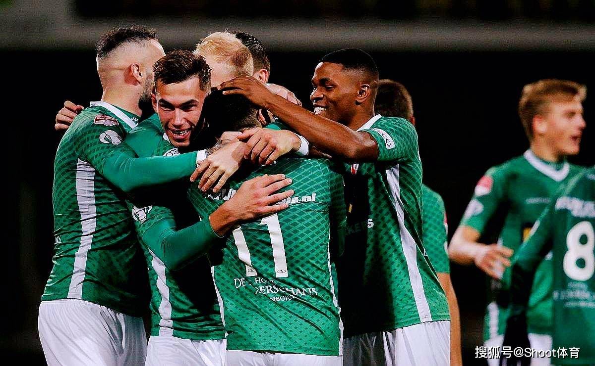 关于沙尔克04遭遇困境,一场胜利解忧的信息 关于沙尔克04遭遇困境,一场胜利解忧的信息