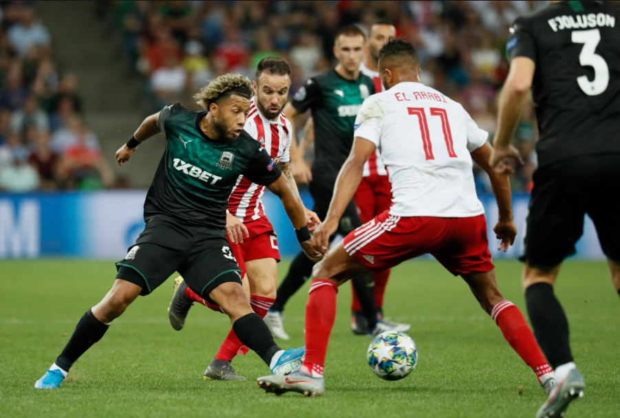 包含里昂球队战平对手，顺利保持不败的词条