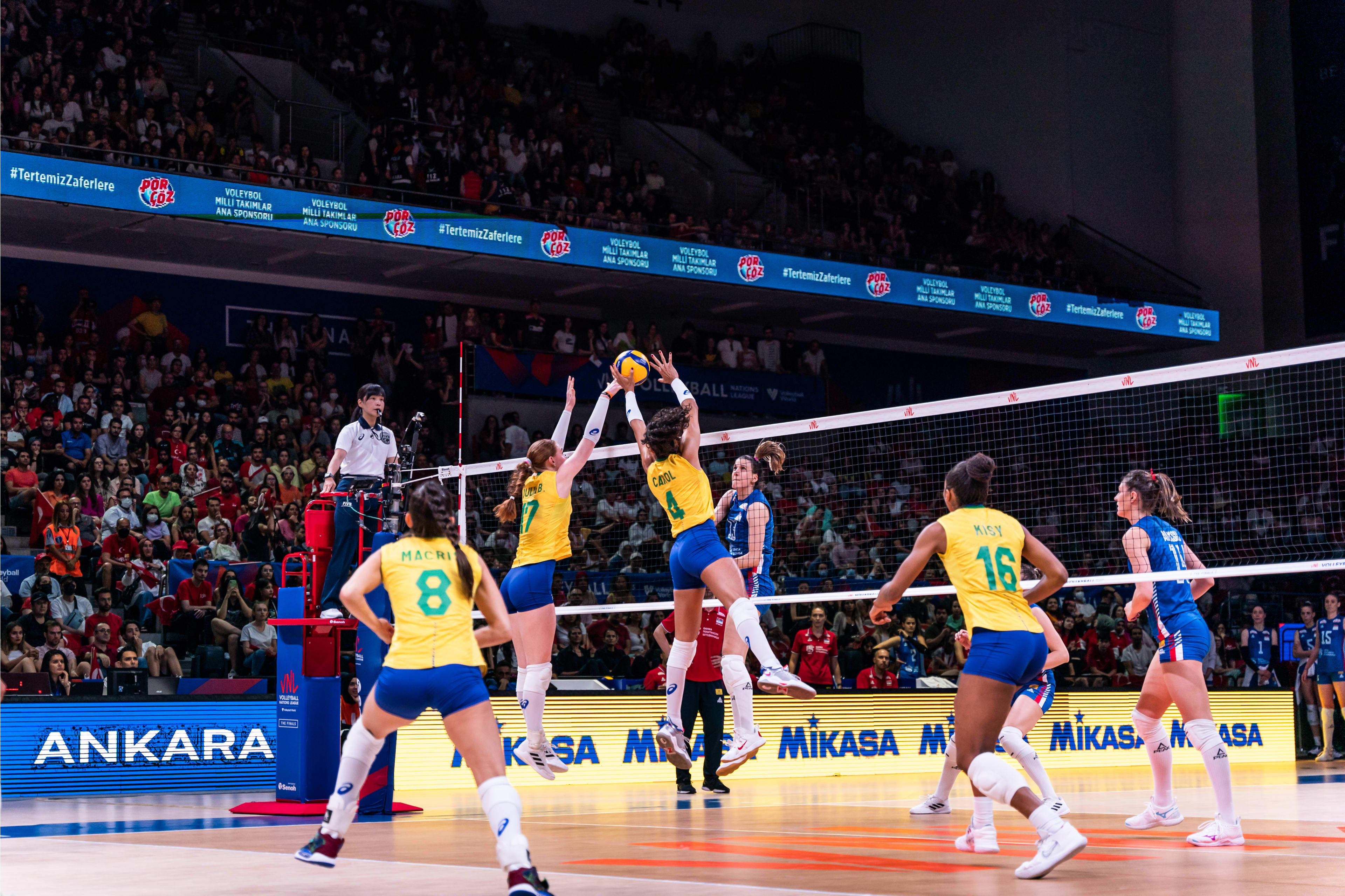 瑞典惊艳表现！淘汰强敌晋级欧国杯半决赛！的简单介绍