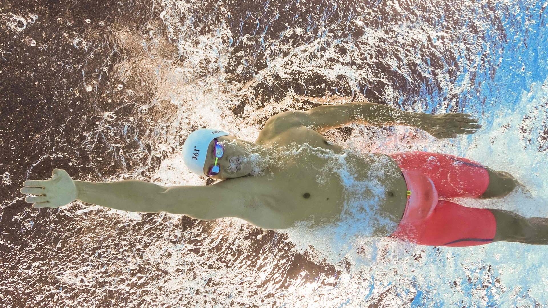 新王当立，威廉姆斯策略制胜，皮亚斯特里一骑绝尘点燃银石